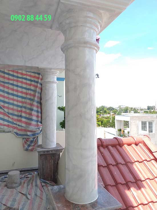 cột giả đá màu trắng ý
